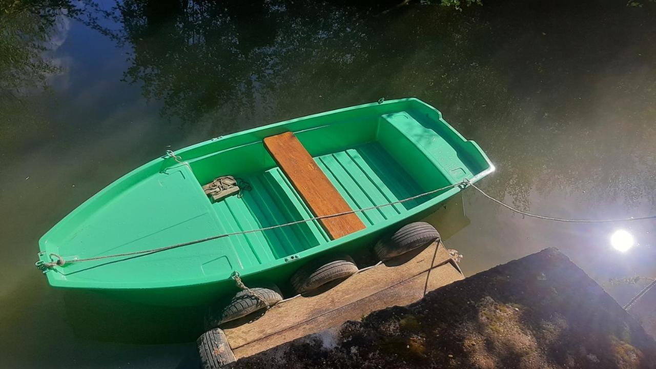 Le Gite Embarque - Gere Par Presta-Zen'Services - Barque Electrique En Supplement Verdun-sur-Meuse Exterior foto